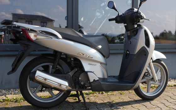 Gebrauchtmotorrad Honda SH150i - Bild 4