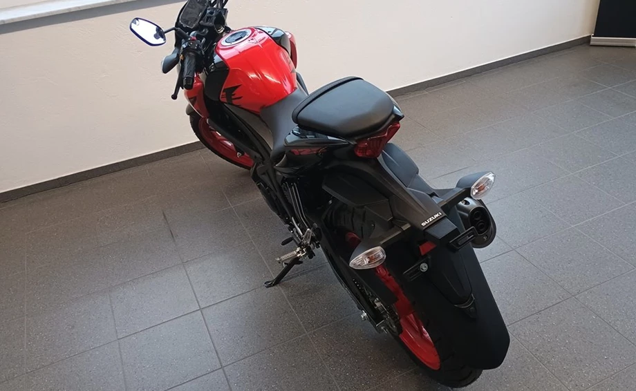 Angebot Suzuki GSX-S125 Bild 3: Angebot Suzuki GSX-S125