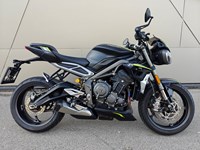 Gebrauchtmotorrad Triumph Street Triple 765 RS 