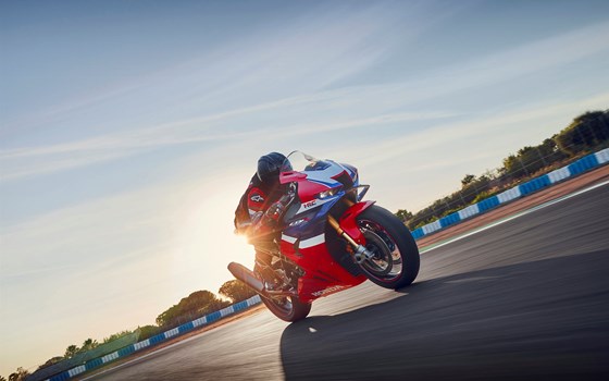 Neufahrzeug Honda CBR1000RR-R Fireblade SP - Bild 12