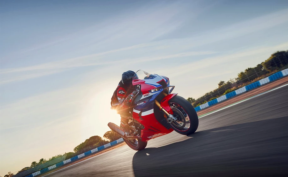 Offer Honda CBR1000RR-R Fireblade SP Bild 12: Offer Honda CBR1000RR-R Fireblade SP