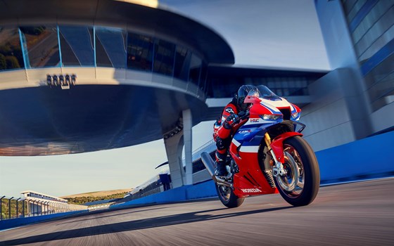 Neufahrzeug Honda CBR1000RR-R Fireblade SP - Bild 9