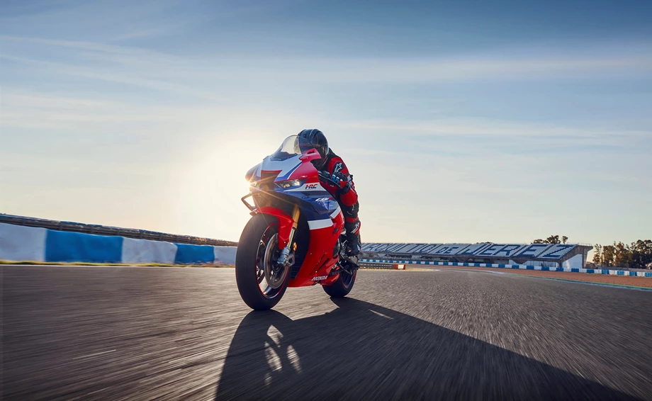 Offer Honda CBR1000RR-R Fireblade SP Bild 11: Offer Honda CBR1000RR-R Fireblade SP