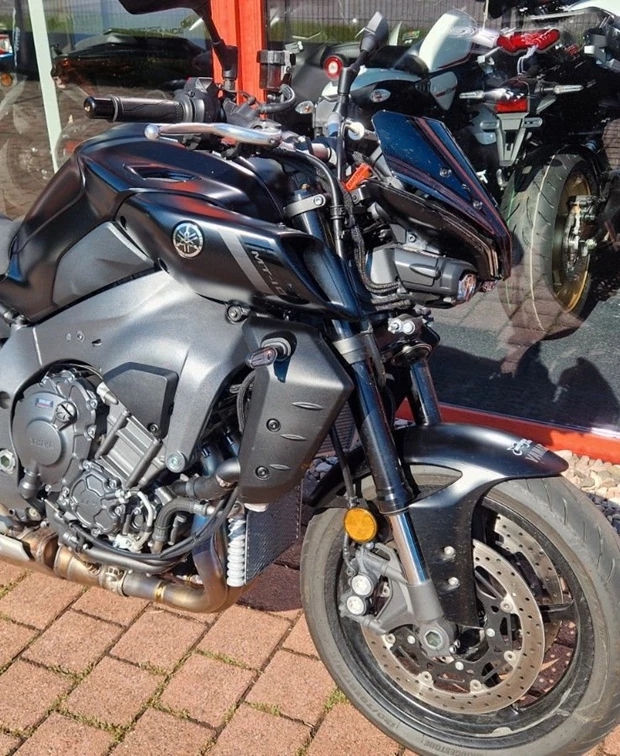 Yamaha MT-10<br />MY 2023 -Tech Black
