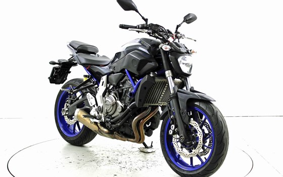 Motorrad Occasion Yamaha MT-07 - Bild 2