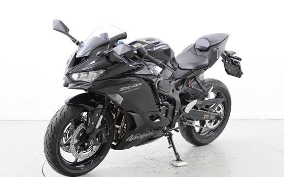 Neufahrzeug Kawasaki Ninja ZX-4R - Bild 3