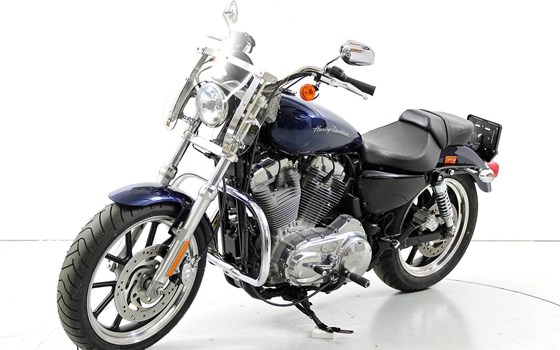 Motorrad Occasion Harley-Davidson Sportster XL 883 L SuperLow - Bild 3
