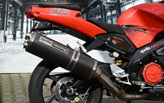 Gebrauchtmotorrad Aprilia RSV 1000 Tuono - Bild 5