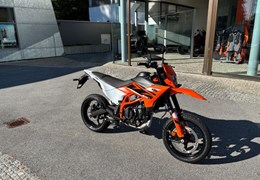 Neumotorrad KTM 125 SMC R