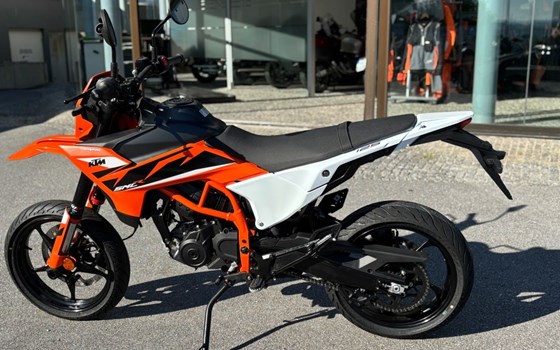 Neufahrzeug KTM 125 SMC R - Bild 10
