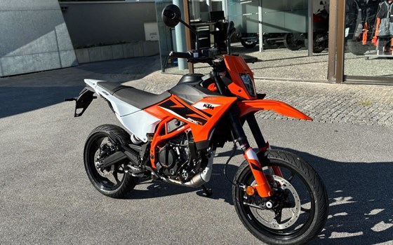 Neufahrzeug KTM 125 SMC R - Bild 4