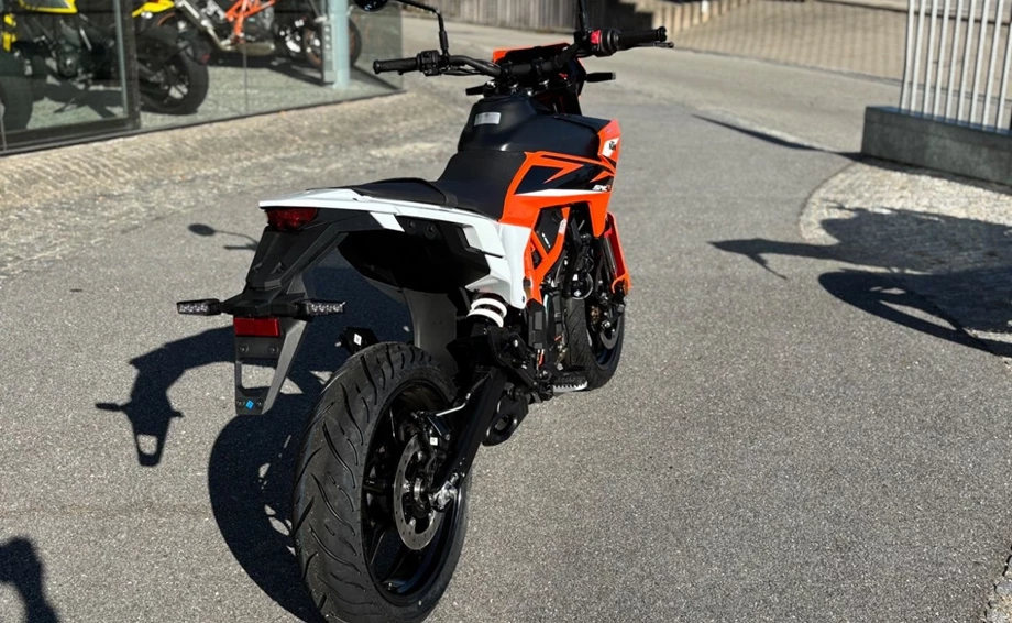 Angebot KTM 125 SMC R Bild 8: Angebot KTM 125 SMC R