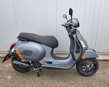 Vespa GTS 125 Super Sport