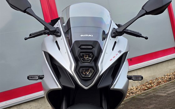 Neufahrzeug Suzuki GSX-8R - Bild 9