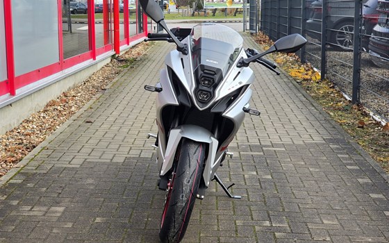 Neufahrzeug Suzuki GSX-8R - Bild 7