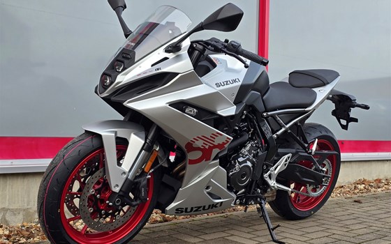 Neufahrzeug Suzuki GSX-8R - Bild 2