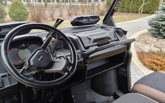 Gebrauchtmotorrad Can-Am Defender HD8 - Bild 3