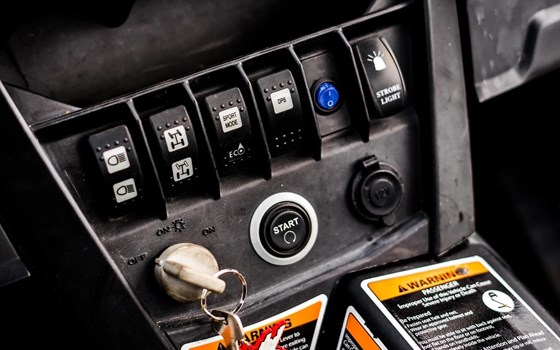 Gebrauchtmotorrad Can-Am Maverick 1000R X Turbo - Bild 5