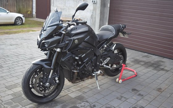 Gebrauchtmotorrad Yamaha MT-10 - Bild 2 Gebrauchtmotorrad Yamaha MT-10 - Bild 2