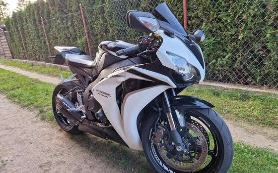 Gebrauchtmotorrad Honda CBR1000RR Fireblade - Bild 1