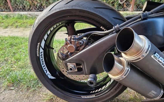 Gebrauchtmotorrad Honda CBR1000RR Fireblade - Bild 6