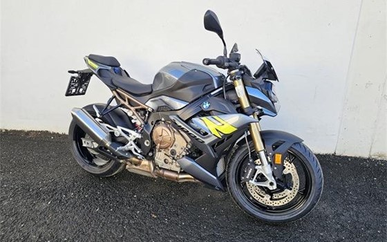 Gebrauchtmotorrad BMW S 1000 R - Bild 1 Gebrauchtmotorrad BMW S 1000 R - Bild 1