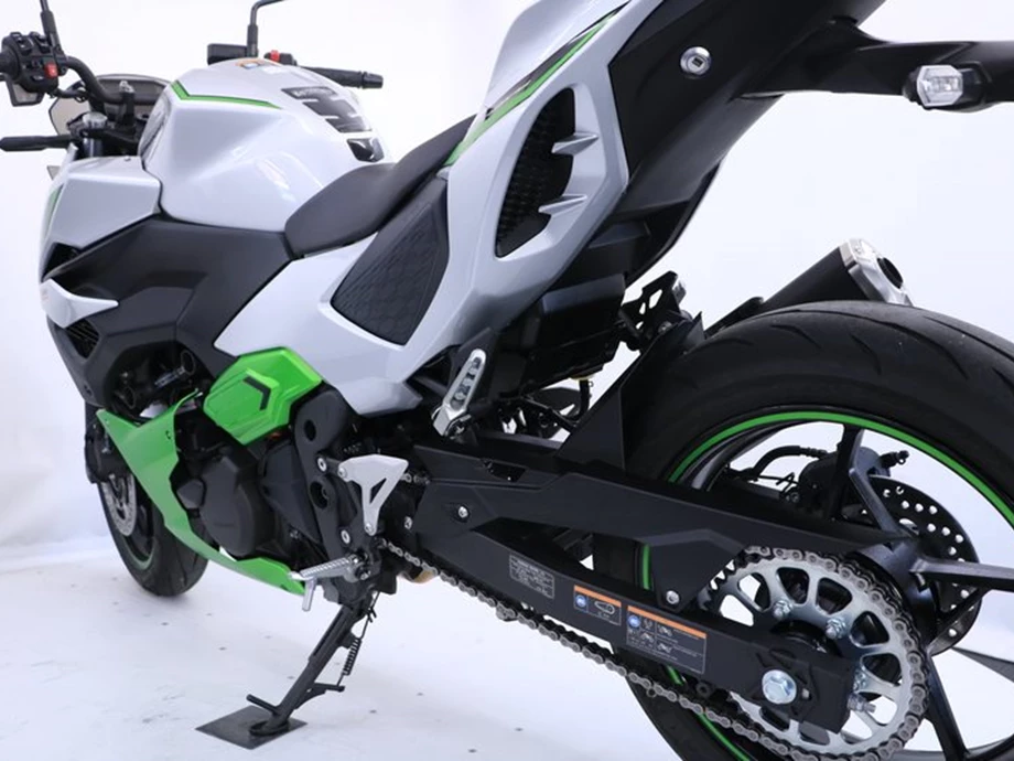 Angebot Kawasaki Z7 Hybrid Bild 13: Angebot Kawasaki Z7 Hybrid