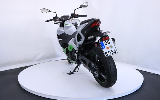 Gebrauchtmotorrad Kawasaki Z7 Hybrid - Bild 5