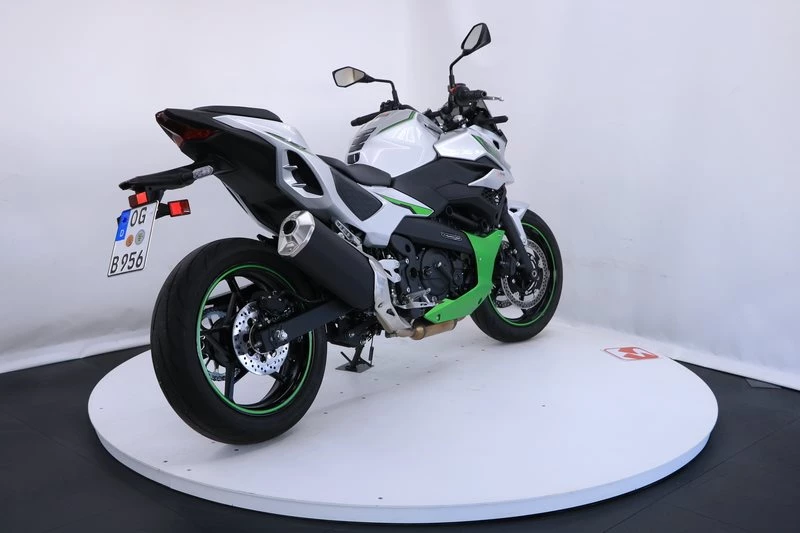Angebot Kawasaki Z7 Hybrid Bild 6: Angebot Kawasaki Z7 Hybrid