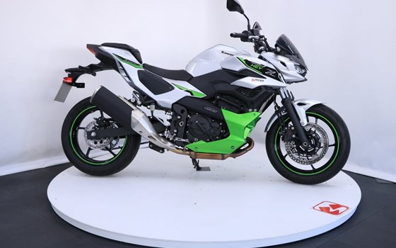 Gebrauchtmotorrad Kawasaki Z7 Hybrid - Bild 7