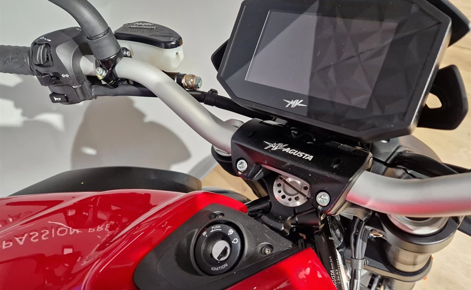 Angebot MV Agusta Brutale 800 R Bild 3: Angebot MV Agusta Brutale 800 R