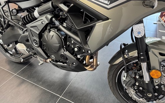 Gebrauchtmotorrad Kawasaki Versys 650 - Bild 10 Gebrauchtmotorrad Kawasaki Versys 650 - Bild 10