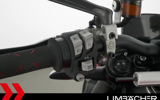 Gebrauchtmotorrad Ducati Streetfighter V2 - Bild 20