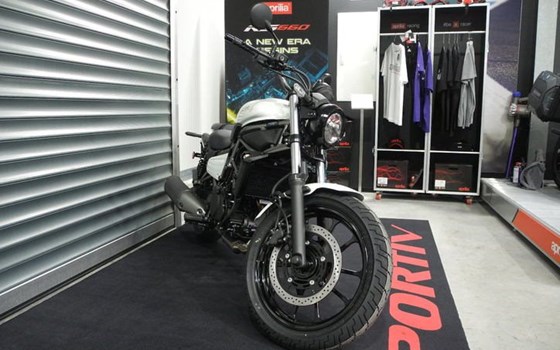 Neufahrzeug Kawasaki Eliminator 600 - Bild 4