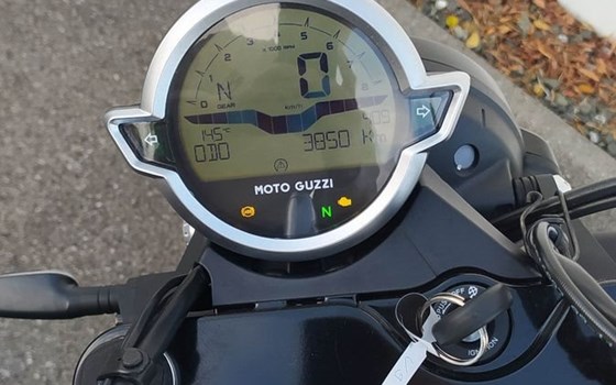 Gebrauchtmotorrad Moto Guzzi V9 Bobber - Bild 8