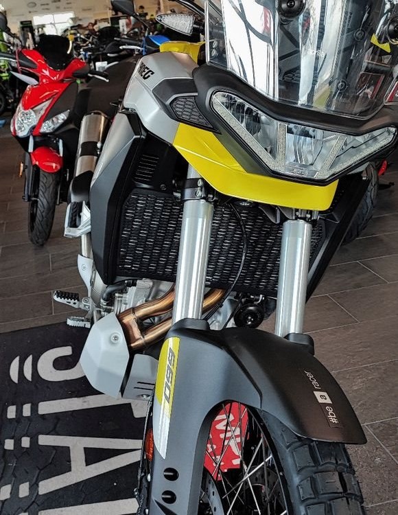 Zum Vergrößern bitte anklicken! Angebot Aprilia Tuareg 660