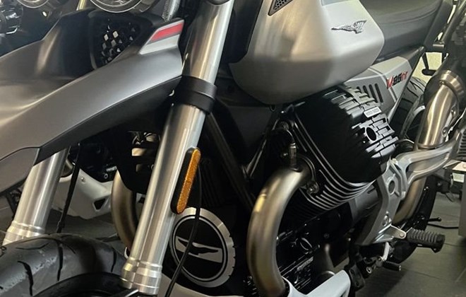Moto Guzzi V85 TT Travel