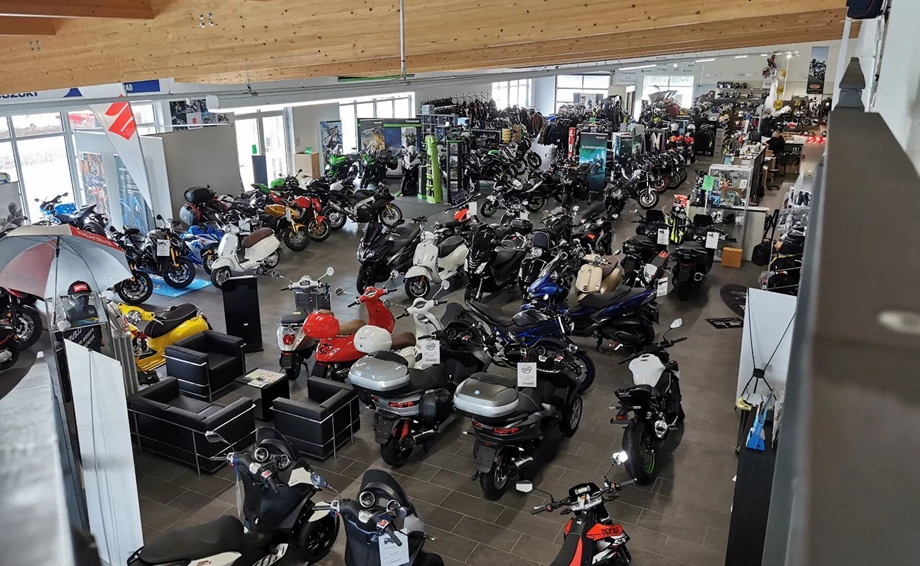 Angebot Kymco AK 550i ABS PREMIUM Bild 9: Angebot Kymco AK 550i ABS PREMIUM