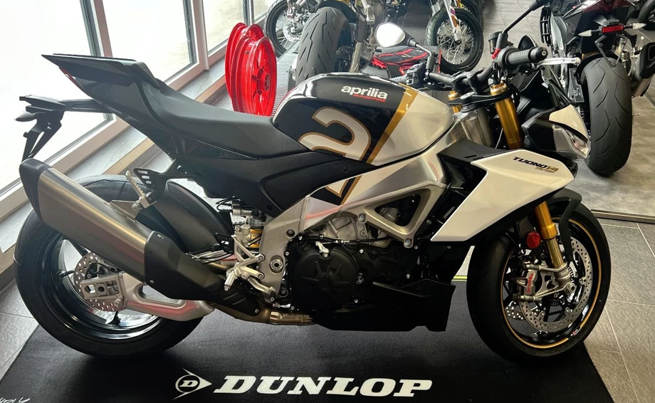 Angebot Aprilia Tuono V4 1100 Factory Bild 2: Angebot Aprilia Tuono V4 1100 Factory