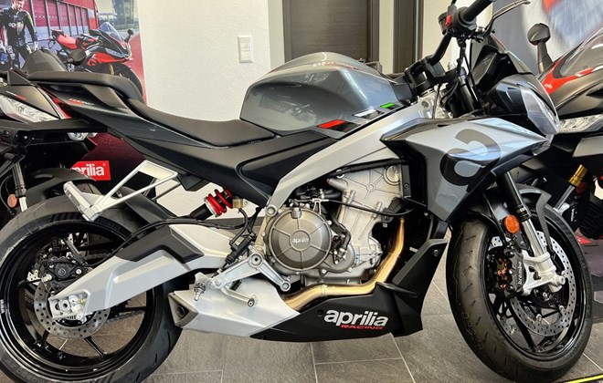 Aprilia Tuono 660