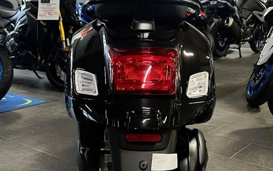 Neufahrzeug Vespa GTV 300 - Bild 11