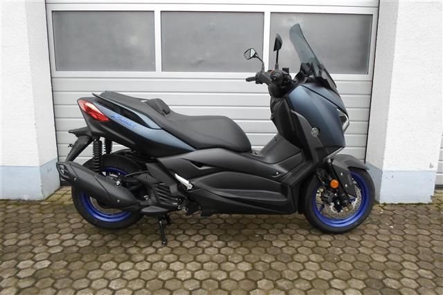 Yamaha XMAX 125 