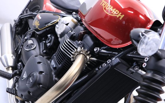 Gebrauchtmotorrad Triumph Bonneville Bobber Gold Line - Bild 10