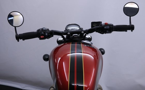 Gebrauchtmotorrad Triumph Bonneville Bobber Gold Line - Bild 13