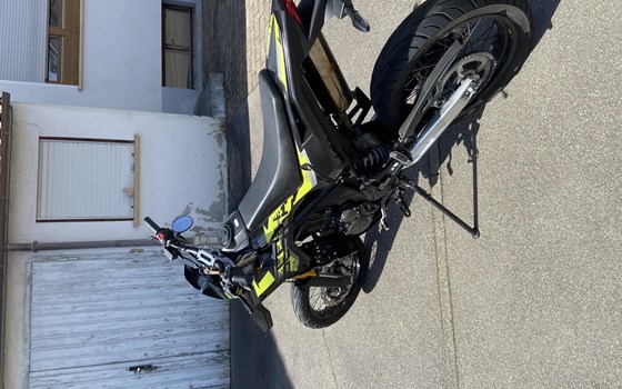 Gebrauchtmotorrad Online Bestia 125 ABS - Bild 4