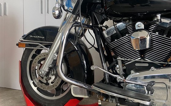 Gebrauchtmotorrad Harley-Davidson Road King Police FLHP - Bild 1 Gebrauchtmotorrad Harley-Davidson Road King Police FLHP - Bild 1