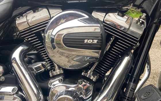 Gebrauchtmotorrad Harley-Davidson Road King Police FLHP - Bild 13 Gebrauchtmotorrad Harley-Davidson Road King Police FLHP - Bild 13