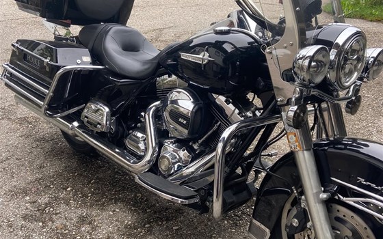 Gebrauchtmotorrad Harley-Davidson Road King Police FLHP - Bild 14 Gebrauchtmotorrad Harley-Davidson Road King Police FLHP - Bild 14