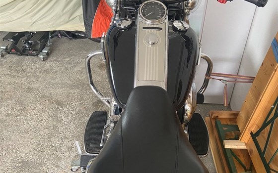 Gebrauchtmotorrad Harley-Davidson Road King Police FLHP - Bild 15 Gebrauchtmotorrad Harley-Davidson Road King Police FLHP - Bild 15