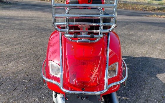 Gebrauchtmotorrad Vespa GTS 250 i.e. - Bild 5